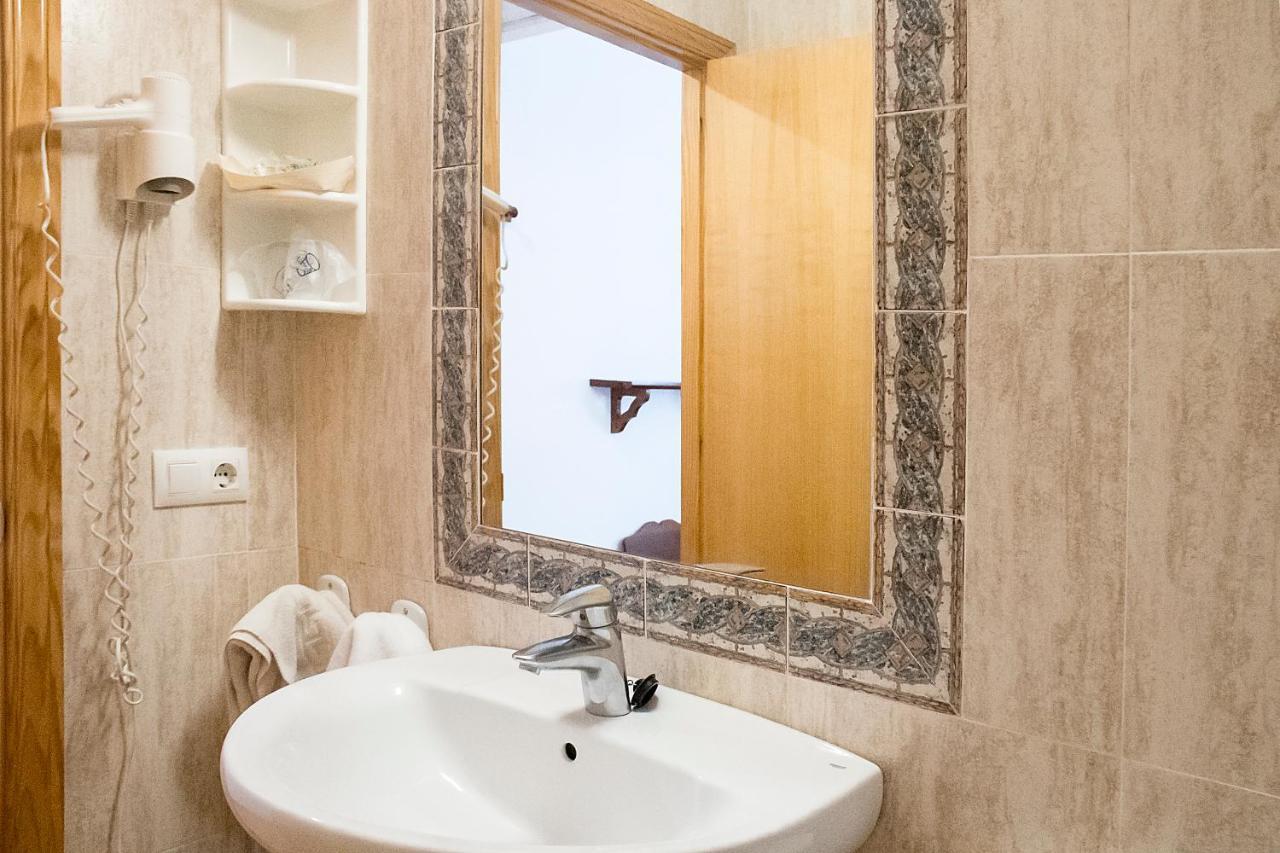 Hotel Geminis Ciutadella  Luaran gambar