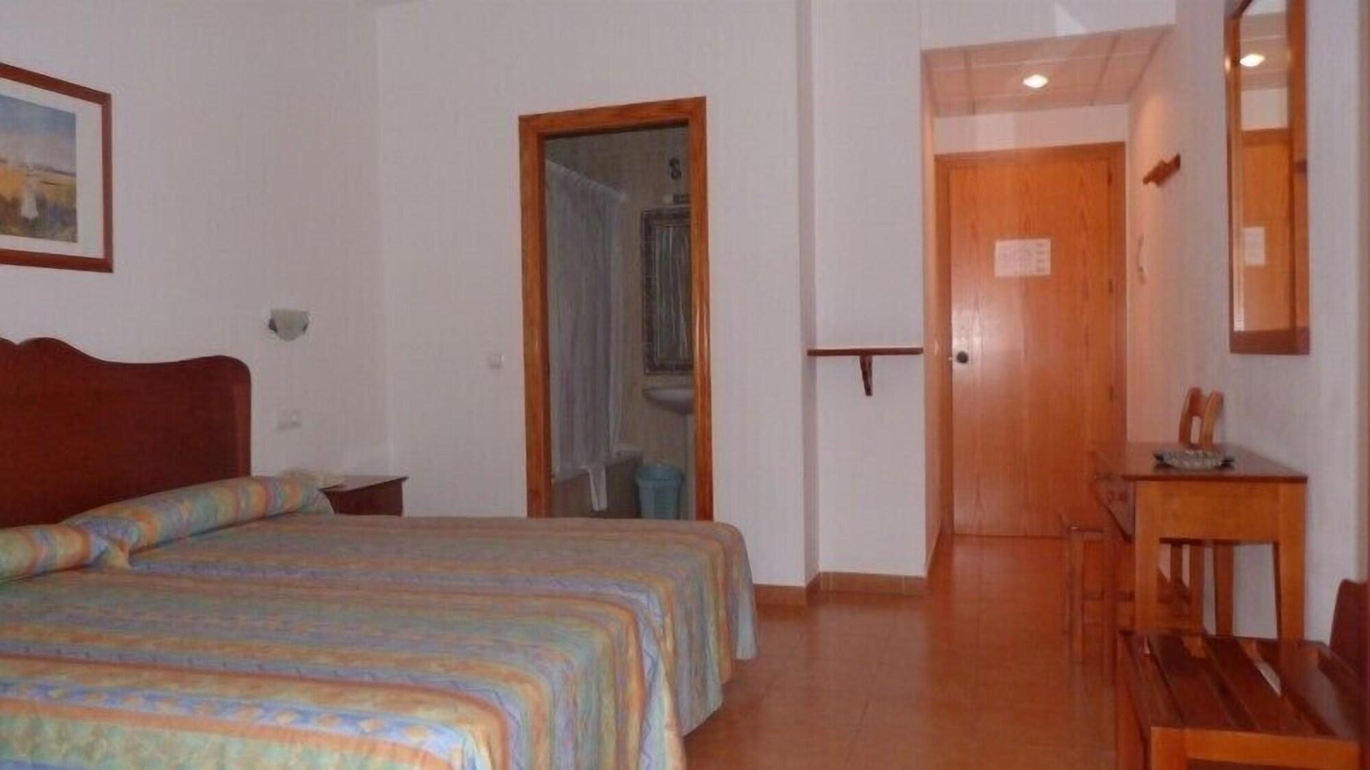 Hotel Geminis Ciutadella  Luaran gambar