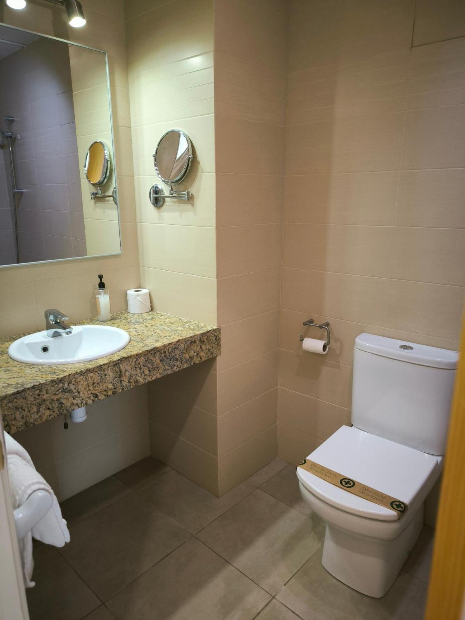 Hotel Geminis Ciutadella  Bilik gambar