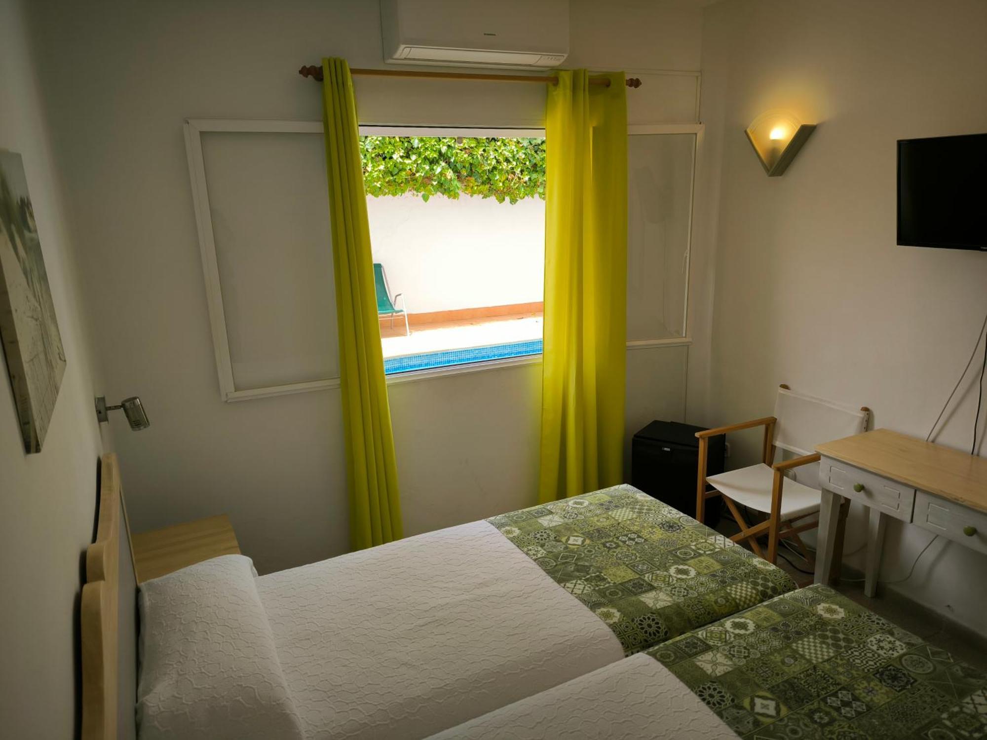 Hotel Geminis Ciutadella  Bilik gambar